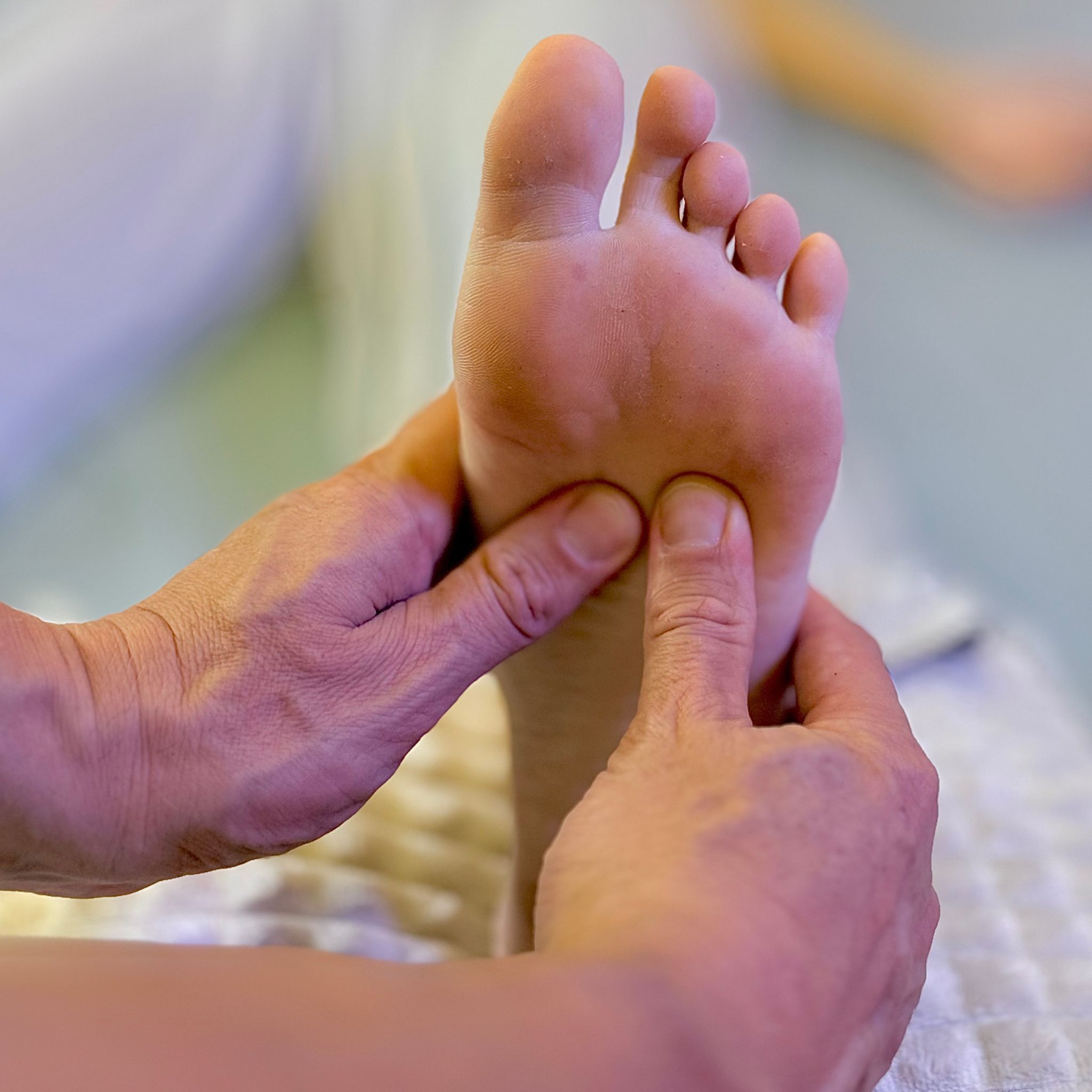 Тайский массаж стоп и рук